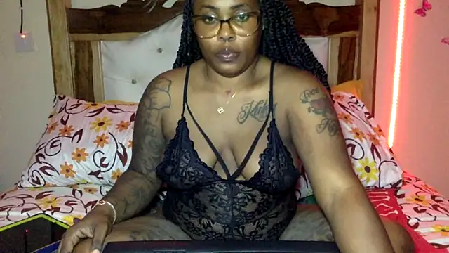 creamyamber online show from 7, 4, 2026