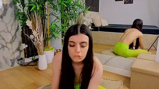 Snapshot of AshleyKartter chatting on 19, 6, 2026 AshleyKartter online show from 19, 6, 2026