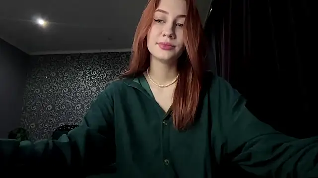 Snapshot of SoftMiu chatting on 12, 5, 2026 SoftMiu online show from 12, 5, 2026