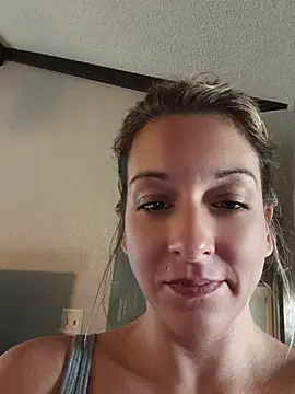 missbellastar online show from 21, 5, 2026