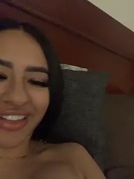 Snapshot of Sweet1_Treat chatting on 23, 5, 2026 Sweet1 Treat online show from 23, 5, 2026