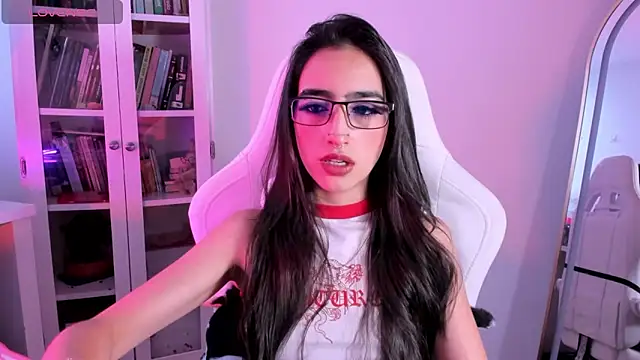 Snapshot of AgathaBlair chatting on 25, 5, 2026 AgathaBlair online show from 25, 5, 2026