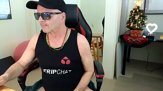 Snapshot of hotdadbod chatting on 19, 12, 2024 hotdadbod online show from 19, 12, 2024
