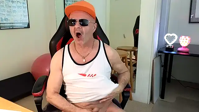 Snapshot of hotdadbod chatting on 17, 1, 2025 hotdadbod online show from 17, 1, 2025