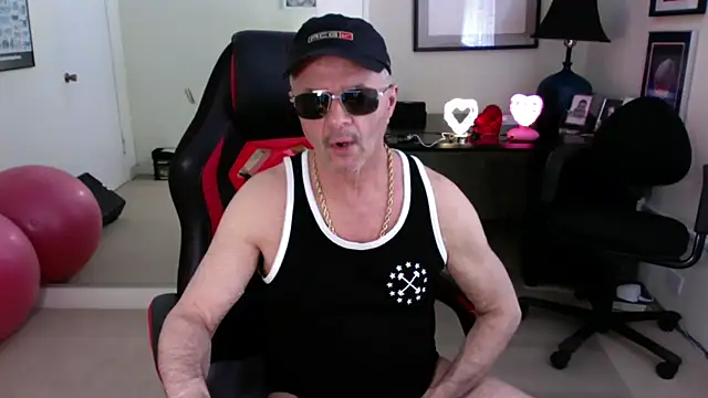 Snapshot of hotdadbod chatting on 25, 2, 2025 hotdadbod online show from 25, 2, 2025