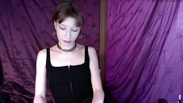 Snapshot of AlexaWetDream chatting on 4, 6, 2026 AlexaWetDream online show from 4, 6, 2026