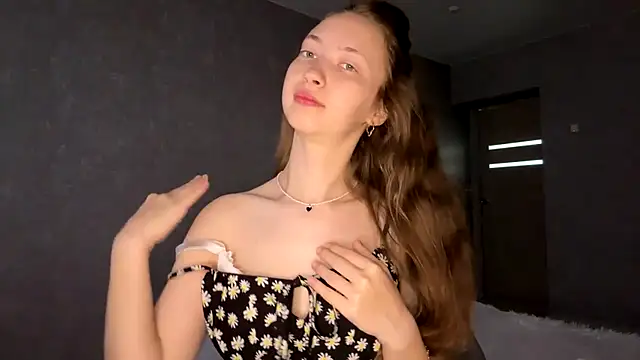 Emily Mur  online show from 6, 7, 2026