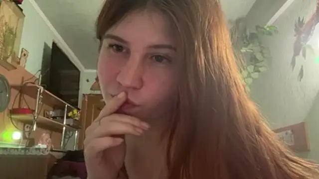 EmmaLovelyBB online show from 24, 5, 2026