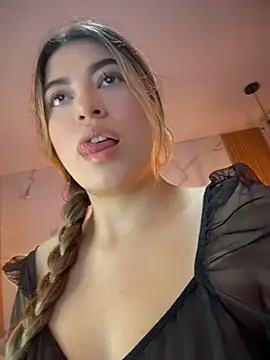 Vicky Rico  online show from 8, 6, 2026