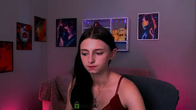 caroline honeyy online show from 11, 6, 2026