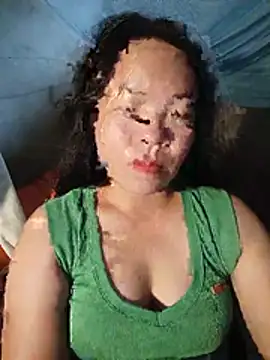 Snapshot of Baby_hott chatting on 4, 6, 2026 Baby hott online show from 4, 6, 2026