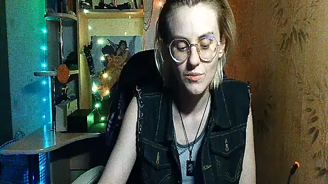   Freya    online show from 19, 5, 2026