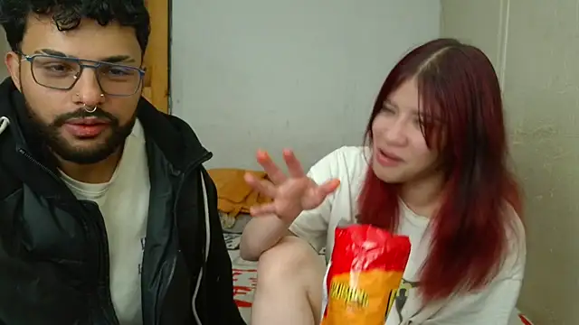 LYNN N SAMMAEL online show from 19, 6, 2026