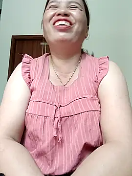 -Yeyi- online show from 22, 6, 2026