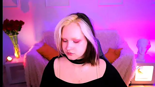 ViolettWoods online show from 5, 6, 2026