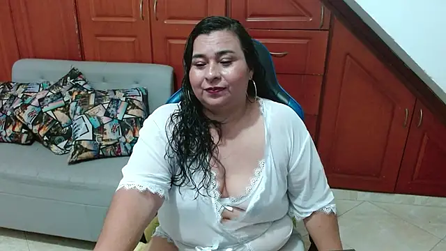 Snapshot of katiusca_rm chatting on 30, 6, 2026 katiusca rm online show from 30, 6, 2026