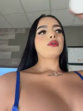 Snapshot of BustyAngelXXX chatting on 7, 7, 2026 BustyAngelXXX online show from 7, 7, 2026