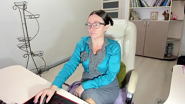 Vika73 online show from 9, 11, 2025