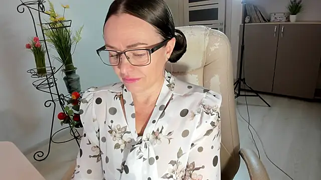 Vika73 online show from 30, 11, 2025