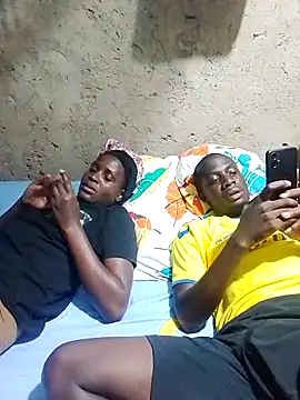 Snapshot of Lawal-Briana chatting on 7, 7, 2026 Lawal-Briana online show from 7, 7, 2026