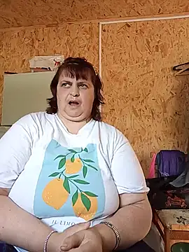 Snapshot of LisichkaOksana chatting on 26, 6, 2026 LisichkaOksana online show from 26, 6, 2026
