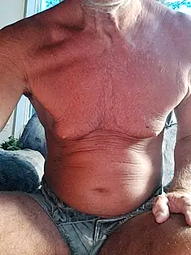 Snapshot of daddygil69 chatting on 30, 6, 2026 daddygil69 online show from 30, 6, 2026