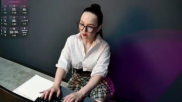 TishaSilverr online show from 19, 5, 2026
