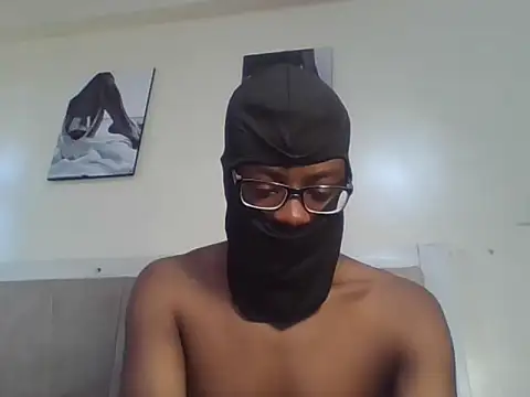 Snapshot of freakyboy255 chatting on 14, 7, 2026 freakyboy255 online show from 14, 7, 2026