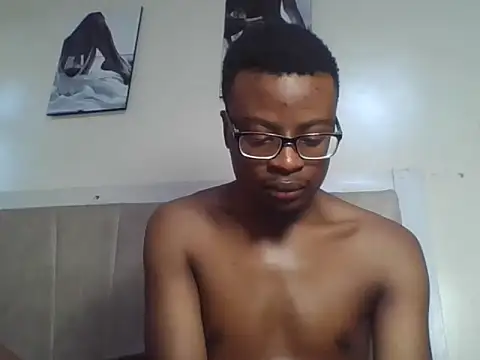 Snapshot of freakyboy255 chatting on 28, 7, 2026 freakyboy255 online show from 28, 7, 2026