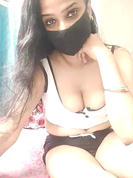 Amrita Thakur01 online show from 3, 7, 2026
