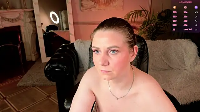 Snapshot of Kassandra_Williams chatting on 7, 6, 2026 Kassandra Williams online show from 7, 6, 2026