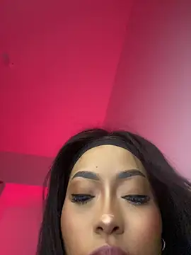 Snapshot of Saraah_bosh chatting on 23, 5, 2026 Saraah bosh online show from 23, 5, 2026