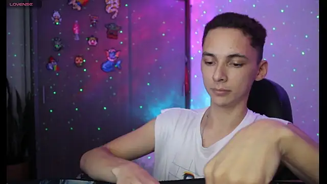 archi love online show from 5, 2, 2025