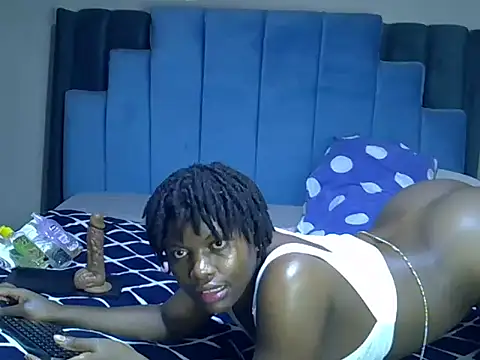 Snapshot of melanin_moon chatting on 29, 6, 2026 melanin moon online show from 29, 6, 2026