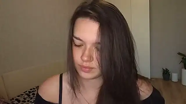 Snapshot of Vicki_queen chatting on 25, 6, 2026 Vicki queen online show from 25, 6, 2026