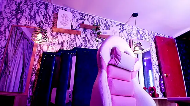 Queen Nyxx online show from 27, 6, 2026