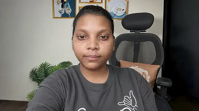 Snapshot of pradhidi57 chatting on 19, 5, 2026 pradhidi57 online show from 19, 5, 2026