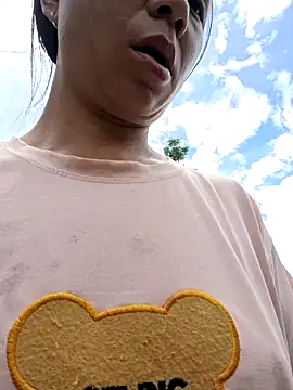 Mila 00 online show from 5, 7, 2026