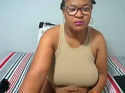 CandyYumsAerolaXX online show from 4, 6, 2026