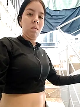HOTANDSKINNY online show from 29, 6, 2026