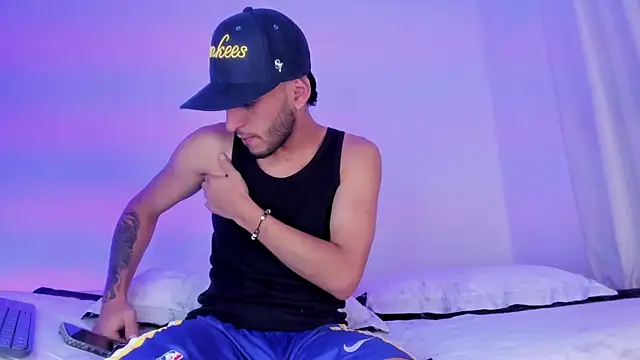  Kevin xxx online show from 27, 2, 2025