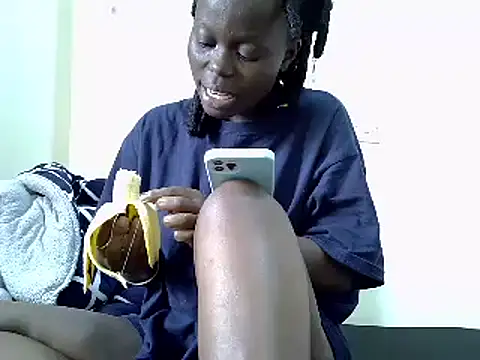Snapshot of ebonycurvedass chatting on 18, 6, 2026 ebonycurvedass online show from 18, 6, 2026