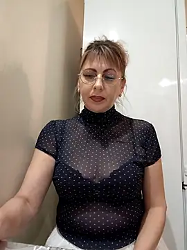 Kitty-MEOWW online show from 4, 6, 2026