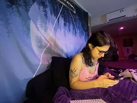 B4BYJINX online show from 27, 5, 2026
