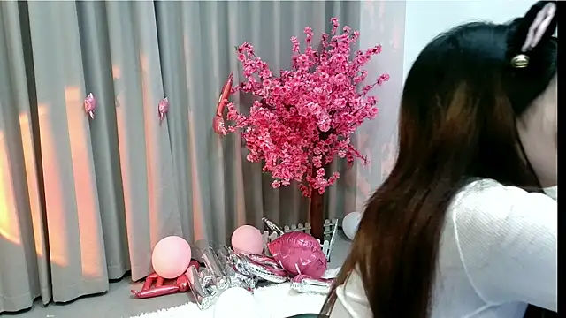 Snapshot of yan-0705 chatting on 8, 6, 2026 yan-0705 online show from 8, 6, 2026