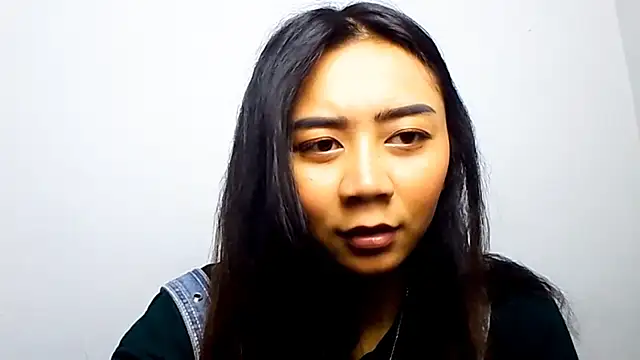 Snapshot of KristieOrtmann chatting on 19, 6, 2026 KristieOrtmann online show from 19, 6, 2026