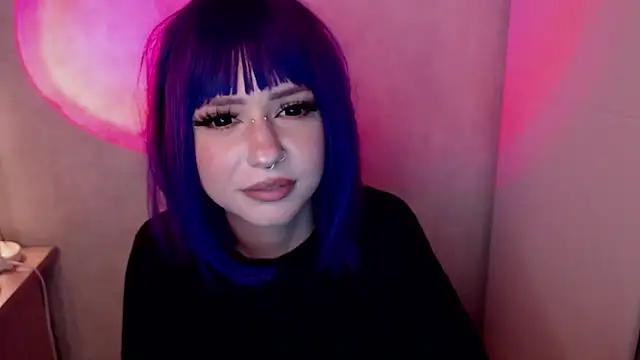 YunaLeaf online show from 6, 8, 2026