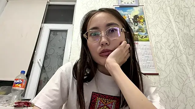 VickieTrudo online show from 5, 6, 2026