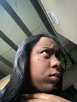 jhenannyy online show from 18, 7, 2026
