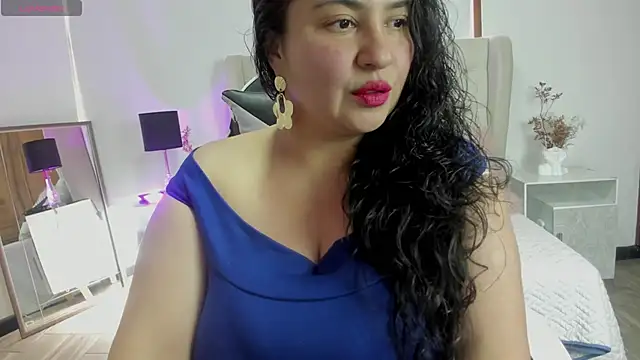 Snapshot of JadeBellee chatting on 16, 6, 2026 JadeBellee online show from 16, 6, 2026